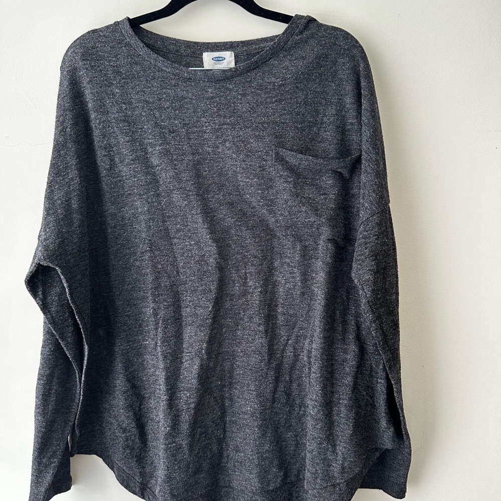 Old Navy Dark Gray Long Sleeve Tee